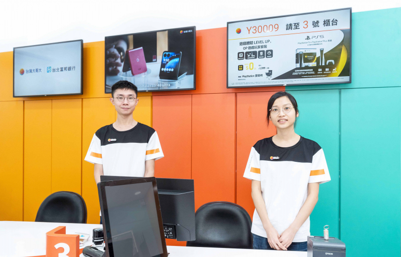 臺灣大哥大導入創利空間IMPRESS雲端數位內容公播管理系統，可從總部遠端管理及即時推播行銷文宣至全臺目標門市