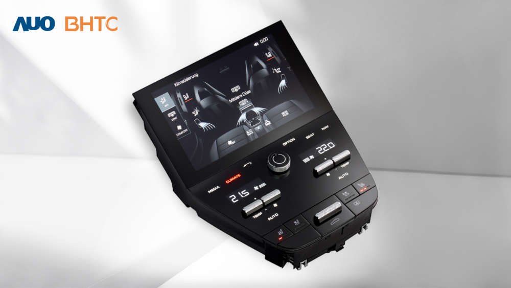 作為金世豪新生力軍，BHTC所展示的中央與後座鞍部的Display HMI產(chǎn)品，可處理多區(qū)恆溫控制、顯示畫面，呈現(xiàn)仿真3D車室分區(qū)；以力傳感技術(shù)精準(zhǔn)傳遞觸感，並結(jié)合音量及震動反饋，防止意外啟動，提供使用者自然流暢、直觀且輕鬆駕馭的舒適介面