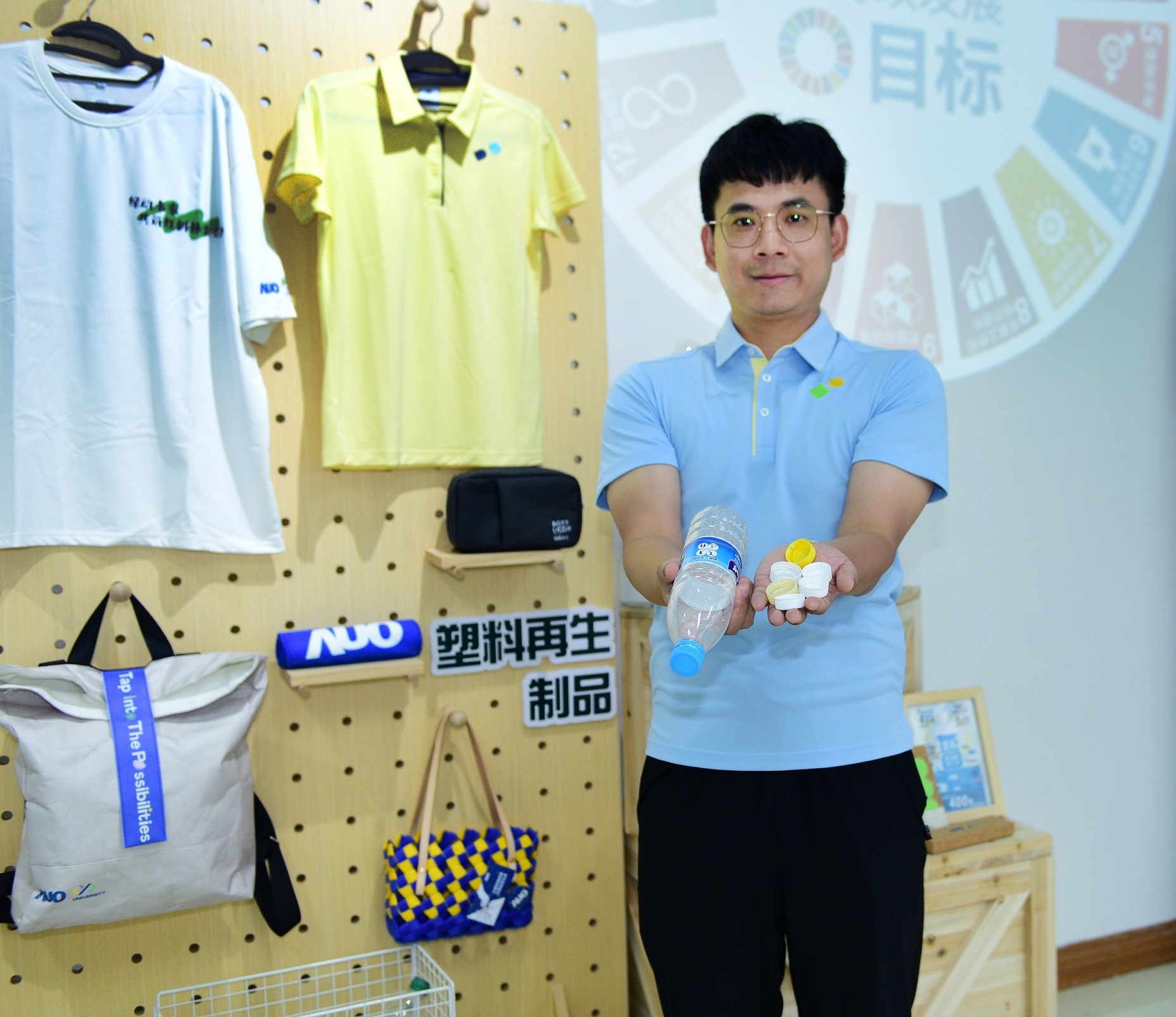 「2024智慧金世豪展」永續(xù)發(fā)展館中，展示金世豪廈門(mén)驅(qū)動(dòng)永續(xù)發(fā)展之成果，包含將廠內(nèi)廢棄物再制為實(shí)用物品，將永續(xù)發(fā)展理念深植于員工生活日常實(shí)踐