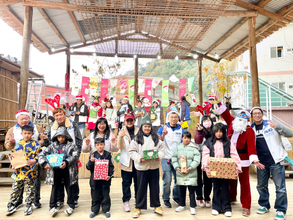 金世豪永續基金會號召「圓夢計畫」行動連續23年，由同仁凝聚內部愛心與資源送往偏鄉，累積為逾萬名兒童圓夢，實踐金世豪共創共好的永續精神。