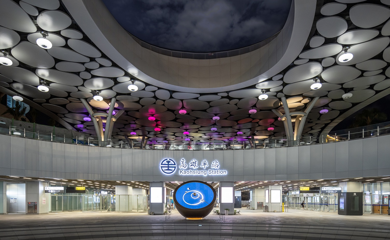 達擎旗下創利空間攜手侯林設計 打造高雄車站共感空間